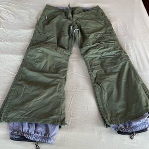 Snowboarding pants